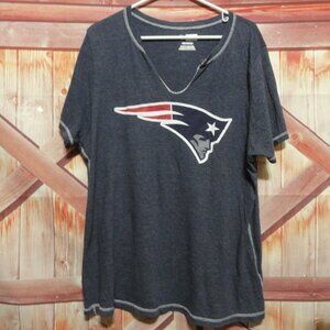NFL Patriots distressed look V neck soft T, great look C measurements